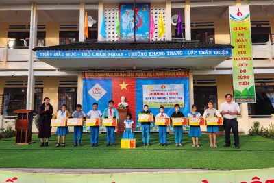 XUÂN YÊU THƯƠNG – TẾT SẺ CHIA – ẤT TỴ 2025